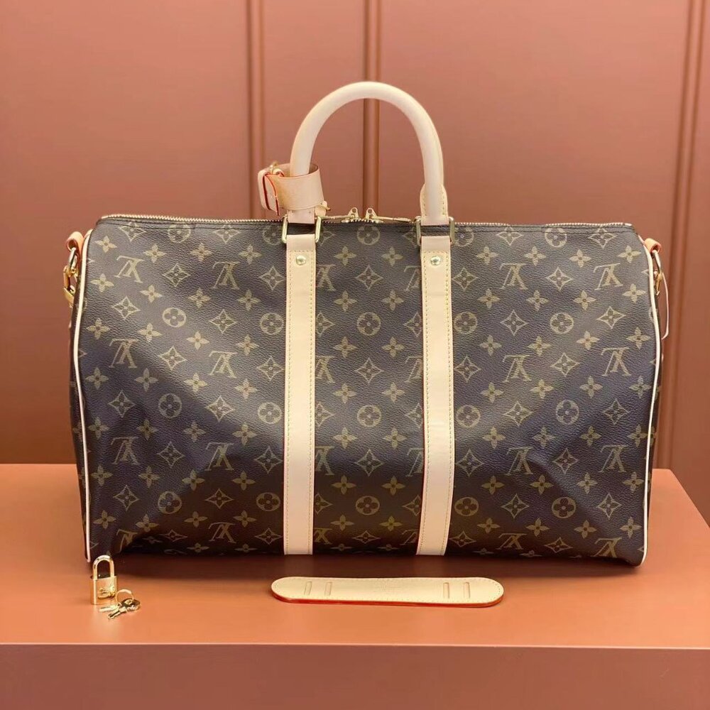 Louis Vuitton Handheld Bags, Chain Bags - Picture 8 of 9
